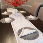 How To Put Table Runner On Round